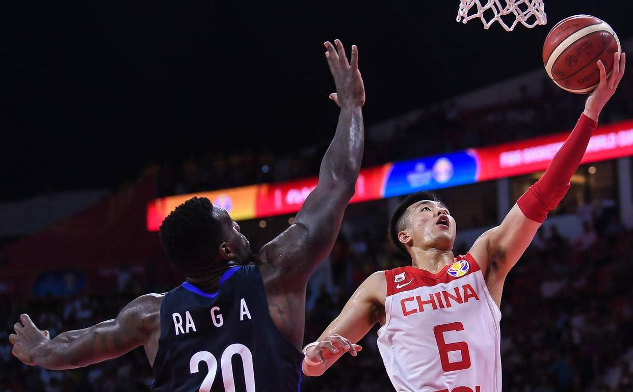 篮网完胜浙江队，郭艾伦高光表现