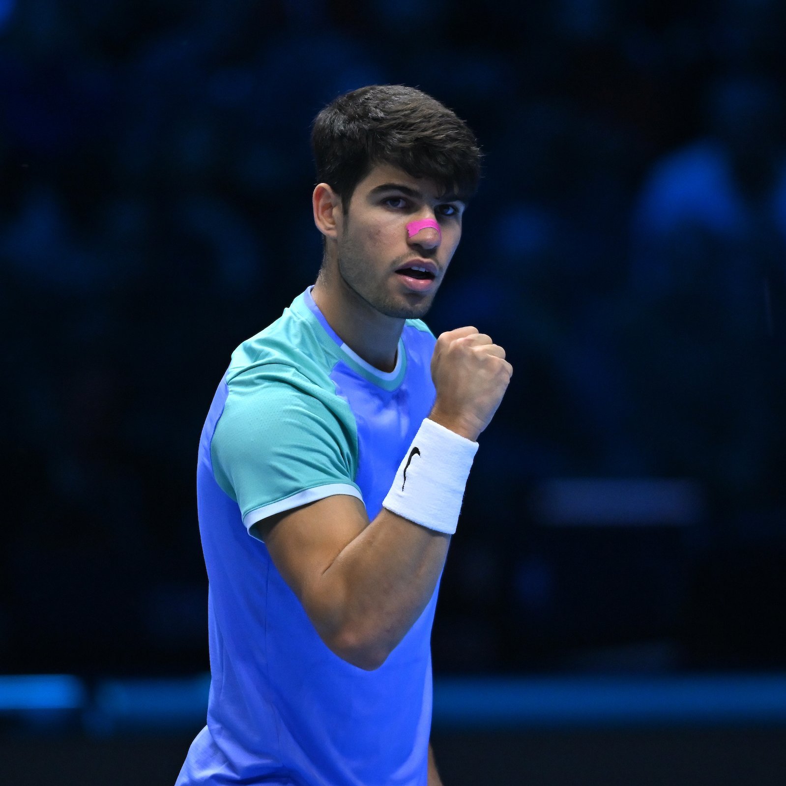 ATP总决赛险胜联合杯，阿尔卡拉斯状态火热