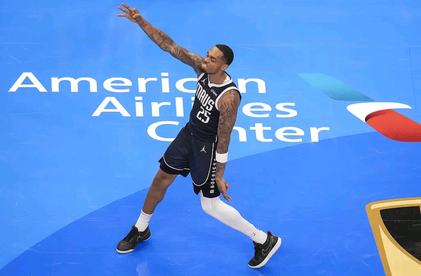 独行侠绝杀灰熊,詹姆斯刷新纪录 独行侠绝杀灰熊,詹姆斯刷新纪录