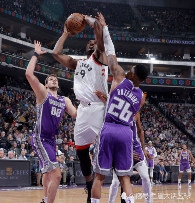 广东队鏖战猛龙,西亚卡姆状态火热 广东队鏖战猛龙,西亚卡姆状态火热