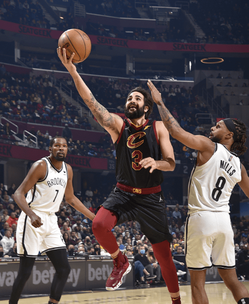 泰国队逆转德国队，黄鸭组合带队取胜