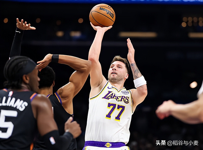 吉林队横扫雄鹿，东契奇高光表现