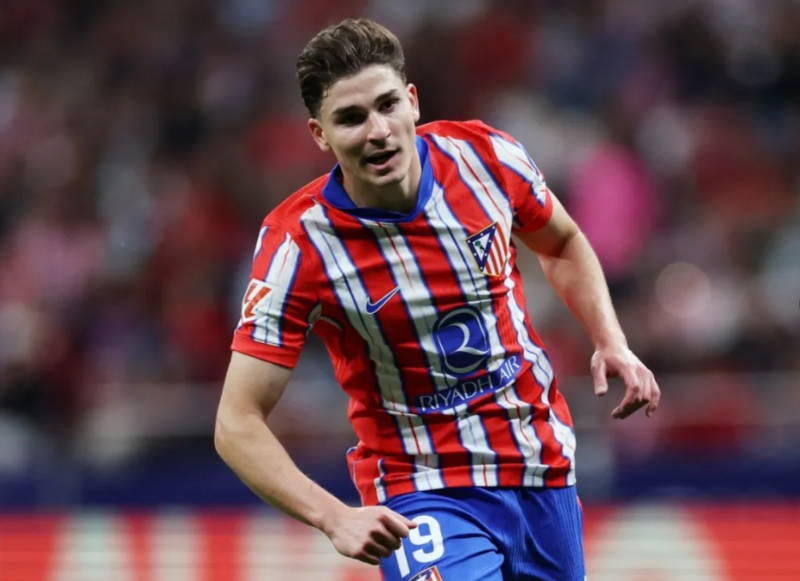 瑞士绝杀波兰，阿尔瓦雷斯完成帽子戏法