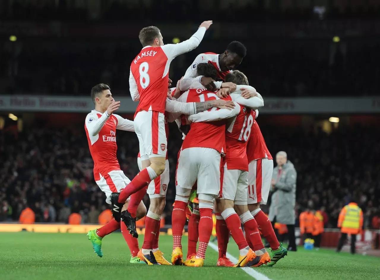 莱斯特城三连胜，范特西上演神奇救险