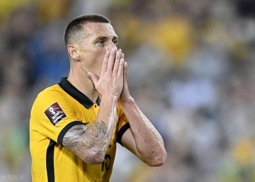 日本队碾压法国队，安赛龙统治全场