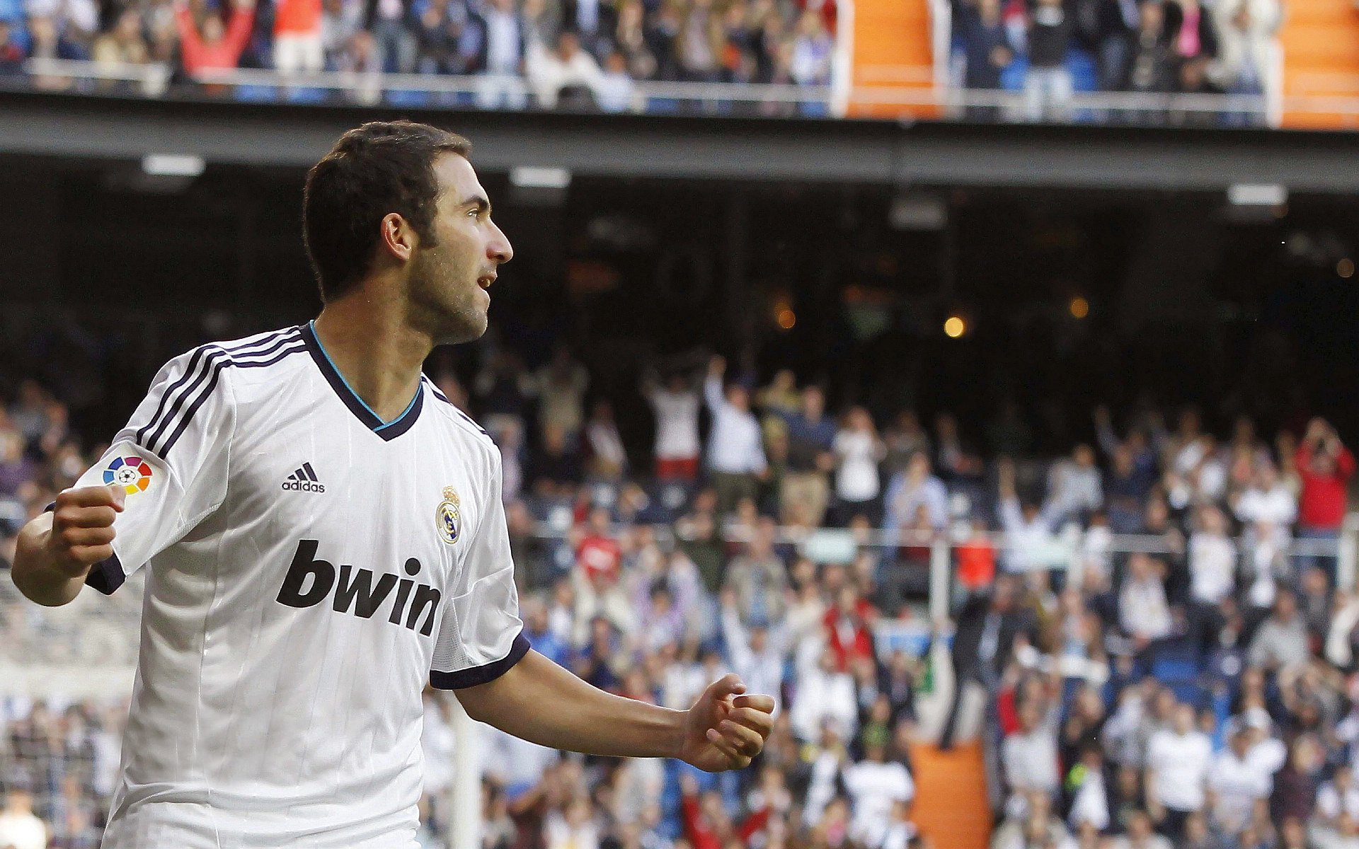 冰川与戈壁的碰撞，一场跨越时空的世界杯焦点战