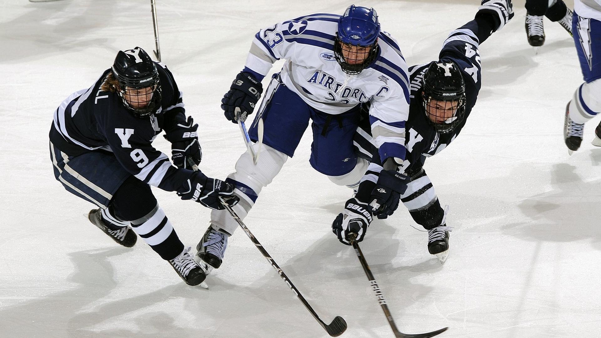 冰与火之歌，利拉德时刻撕裂东北虎，吉林加时鏖战擒广厦